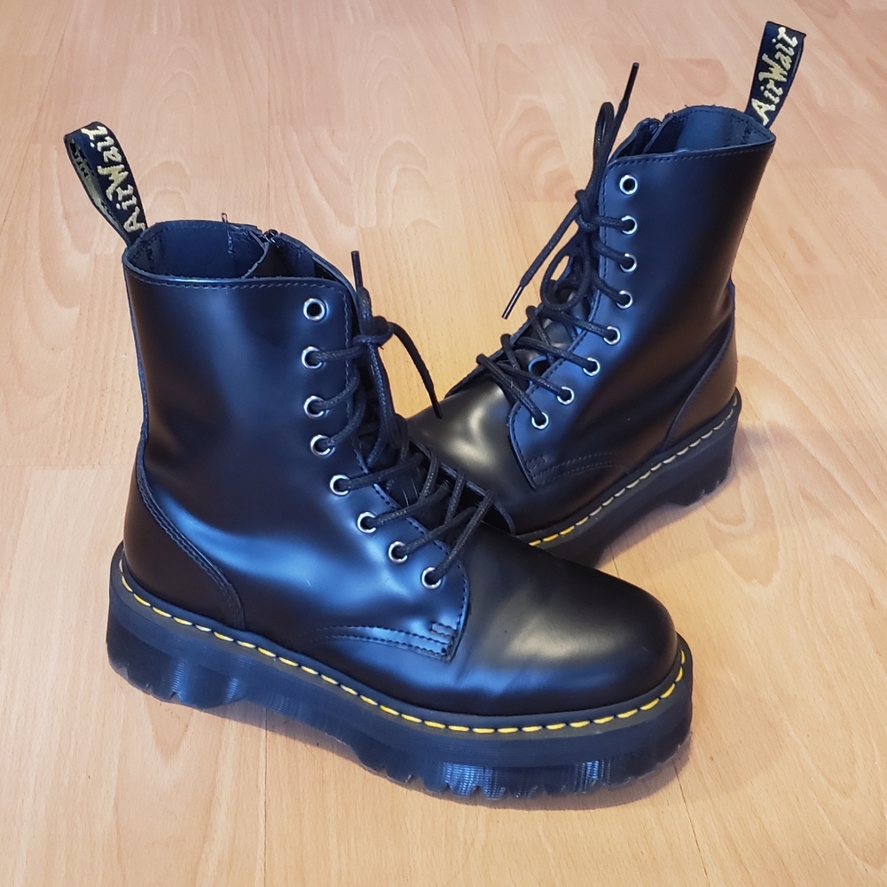 Dr. Martens Jadon platform black combat boots 8 9